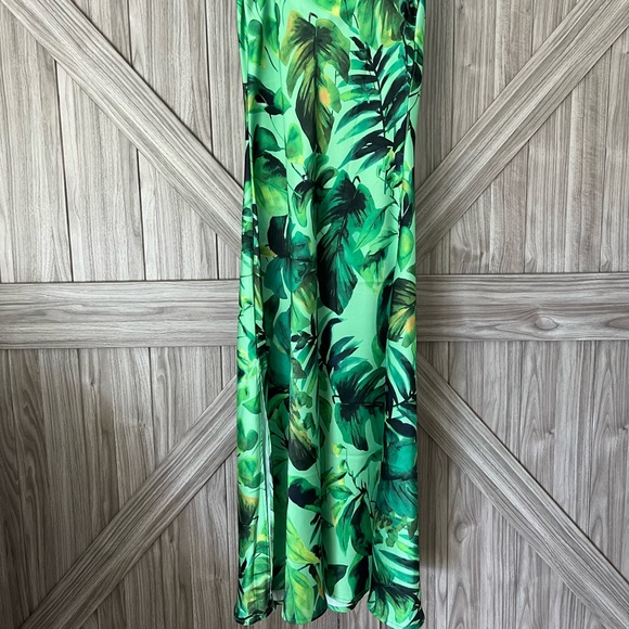 NWOT Party Dress Tropical Princess Polly Long Green Silky Hawaii Large - Picture 2 of 6